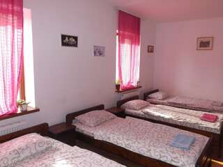 Хостелы Hostel Sunset Lviv Львов Кровать в общем 6-местном номере-4
