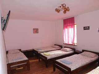 Хостелы Hostel Sunset Lviv Львов Кровать в общем 6-местном номере-5